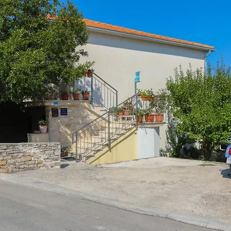 Anda - With Large Terrace * Supetar