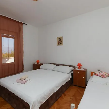 Apartment Anda - With Large Terrace *