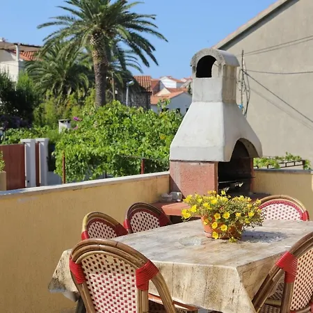 Anda - With Large Terrace Apartment